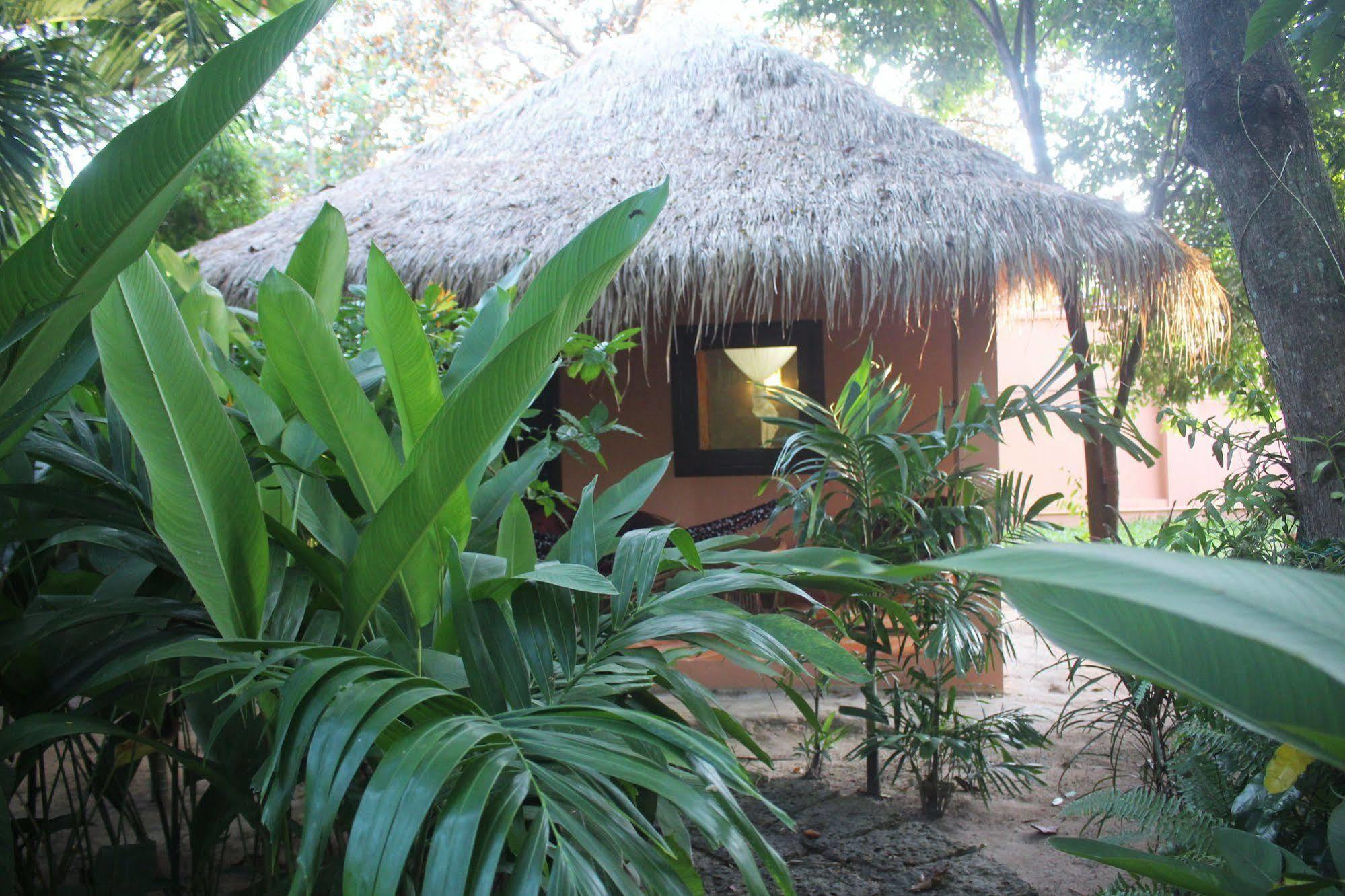Botanica Hotel Kep Exterior photo
