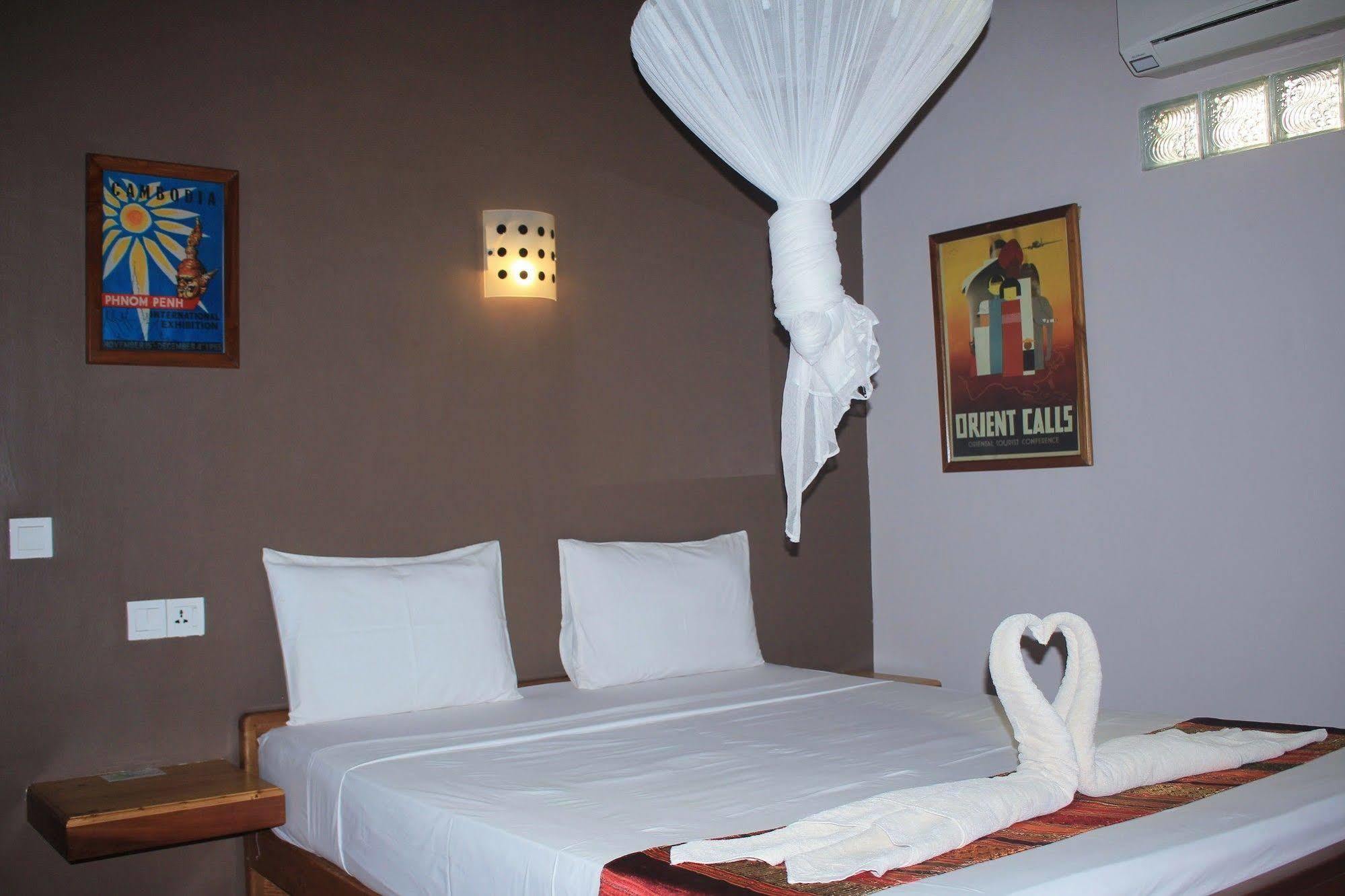 Botanica Hotel Kep Exterior photo