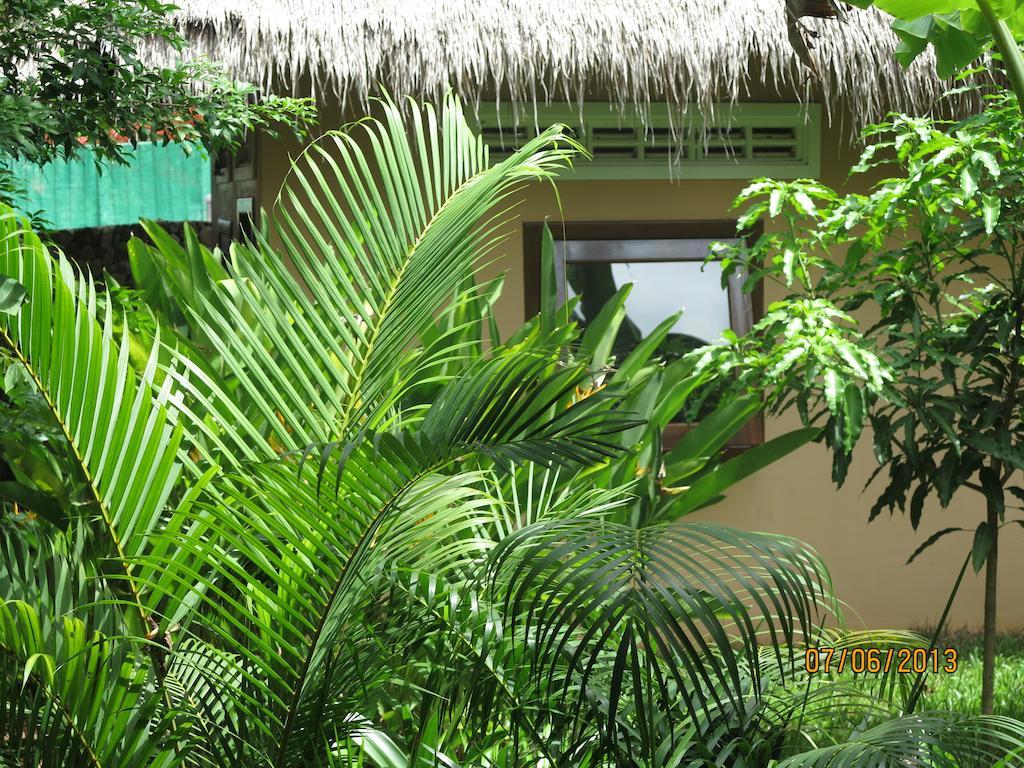 Botanica Hotel Kep Exterior photo